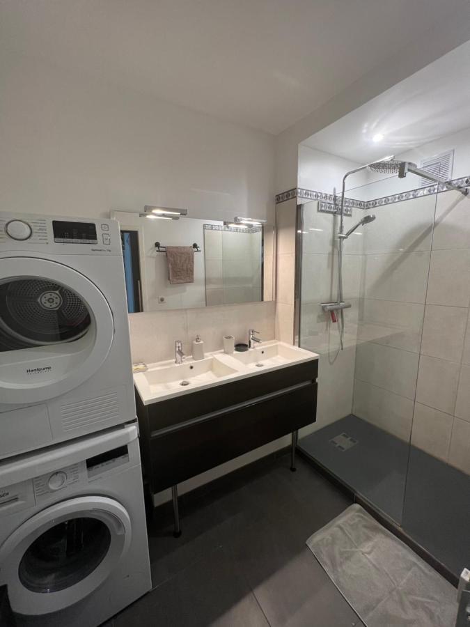 Superbe Appartement Centre Ville Nîmes Exteriör bild