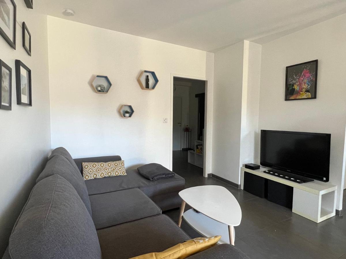 Superbe Appartement Centre Ville Nîmes Exteriör bild